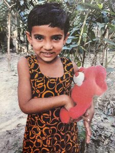Ein Bild unseres Patenkindes Thamina Akter aus Bangladesch.